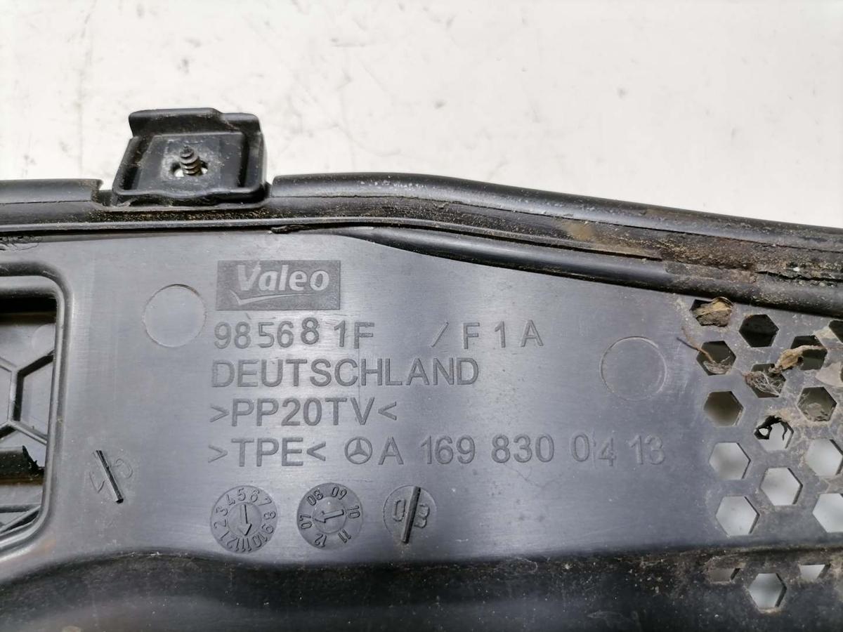 Mercedes Benz A Klasse W169 original Windlauf A1698300413 985681F BJ07